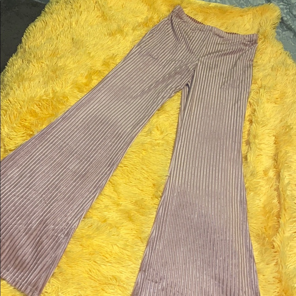 Flare pleated pants